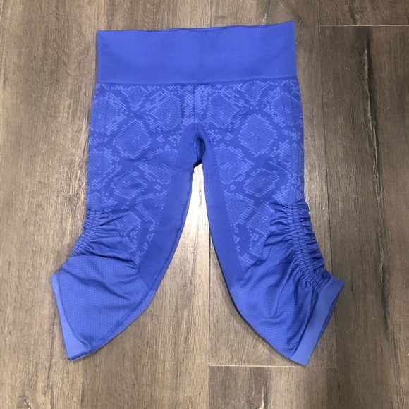 Lululemon Ebb Flow Crop Leggings - Picture 2 of 7